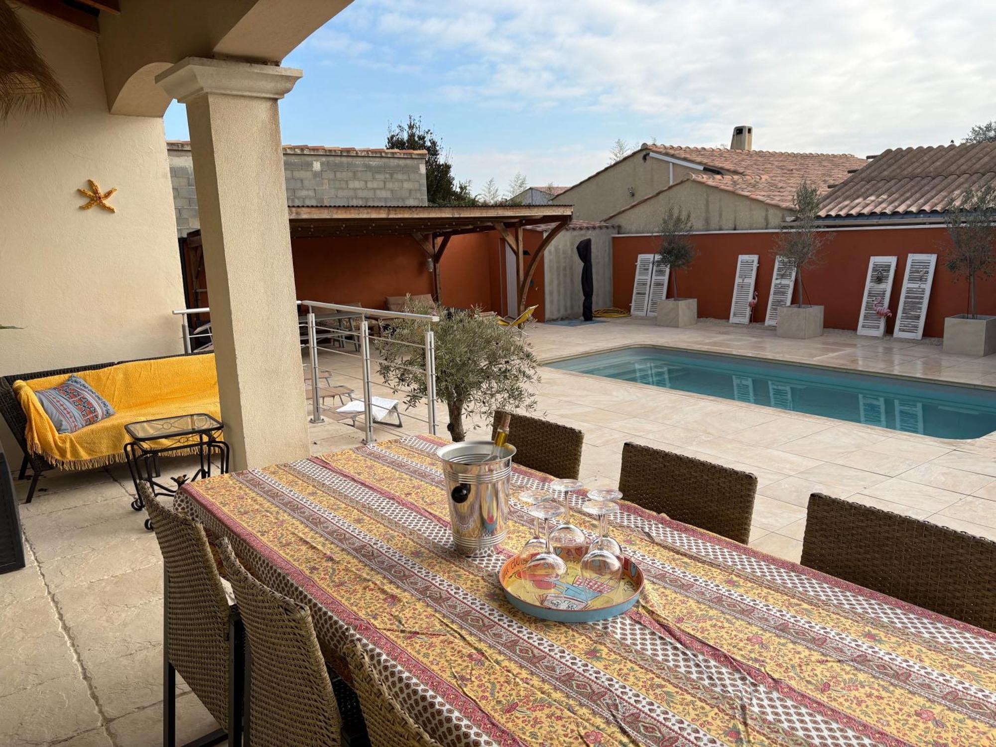 Proche Saint Remy De Provence Villa Molleges